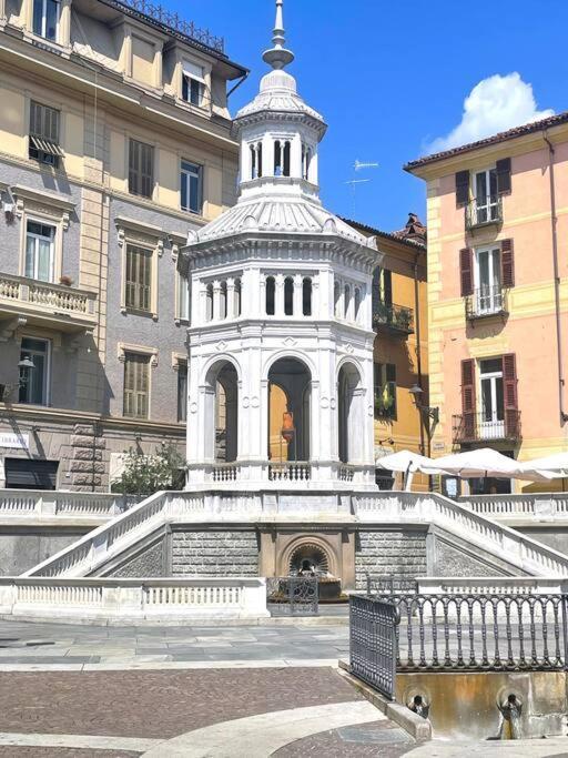 Elegant Boutique Apartment Alloggio Via Nizza Acqui Terme Buitenkant foto